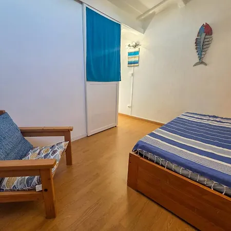 Mezzanine Ideal, Parking - 4 Pers. - Fr-1-880-92 Apartman *